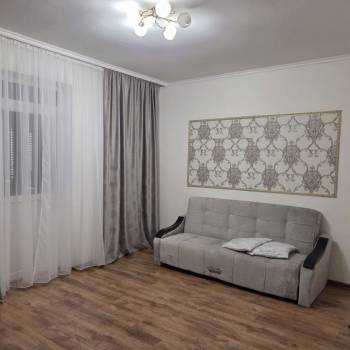 Сдается 2-х комнатная квартира, 65 м²
