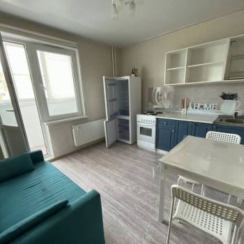 Сдается 1-комнатная квартира, 40,3 м²