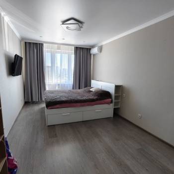 Сдается 1-комнатная квартира, 41 м²