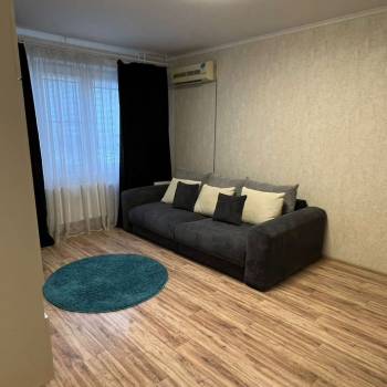 Сдается 1-комнатная квартира, 39 м²