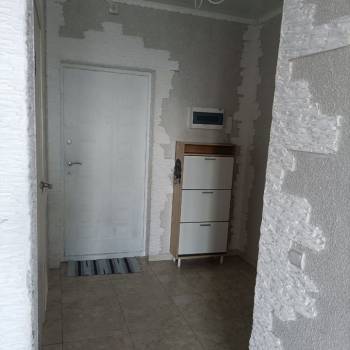 Продается 1-комнатная квартира, 42 м²