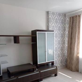 Продается 1-комнатная квартира, 42,2 м²