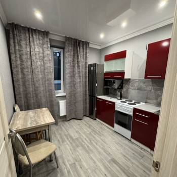 Сдается 1-комнатная квартира, 37 м²