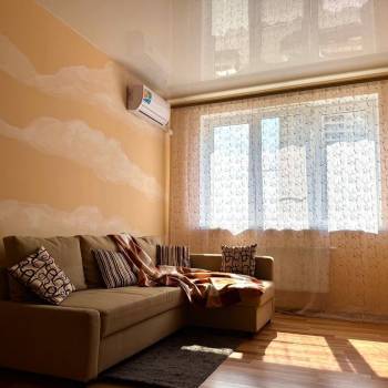 Сдается 1-комнатная квартира, 42 м²
