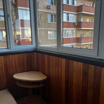 Сдается Многокомнатная квартира, 90 м²