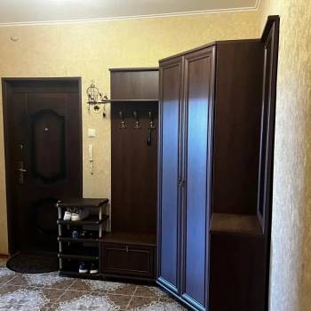 Сдается Многокомнатная квартира, 90 м²