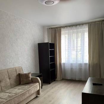 Сдается 1-комнатная квартира, 38 м²