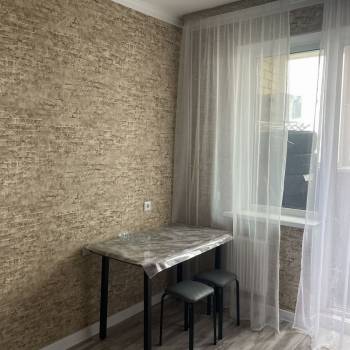 Сдается 1-комнатная квартира, 39 м²