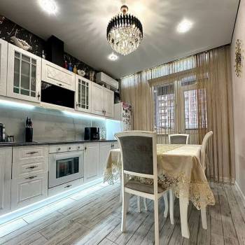 Продается 1-комнатная квартира, 37 м²