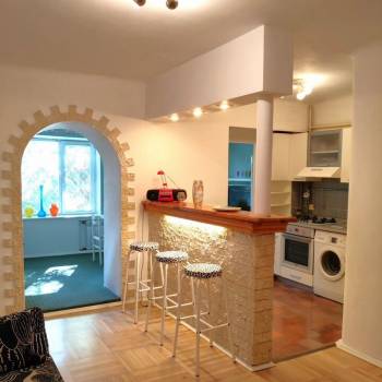 Продается 3-х комнатная квартира, 48,4 м²