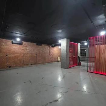 Сдается Нежилое помещение, 300 м²