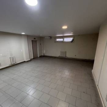 Сдается Нежилое помещение, 177 м²