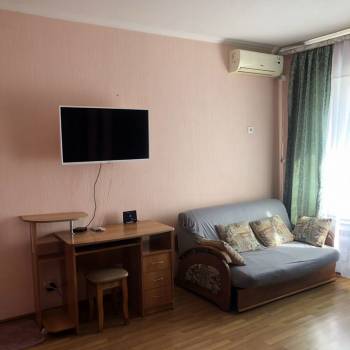 Сдается 1-комнатная квартира, 45 м²
