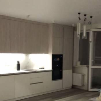 Сдается 1-комнатная квартира, 54 м²