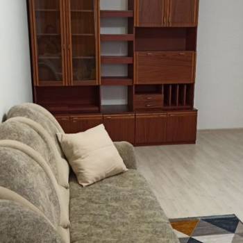 Сдается Многокомнатная квартира, 84 м²