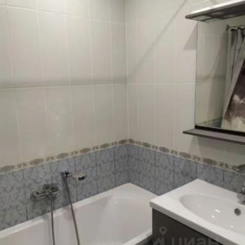 Сдается 1-комнатная квартира, 50 м²