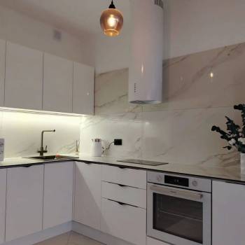 Продается 1-комнатная квартира, 53 м²