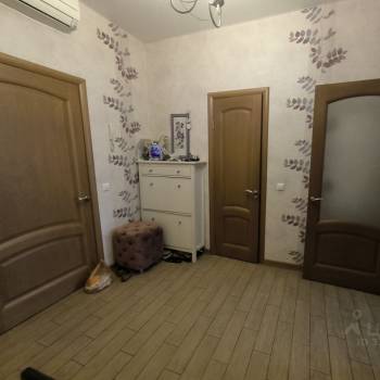 Продается 1-комнатная квартира, 54 м²