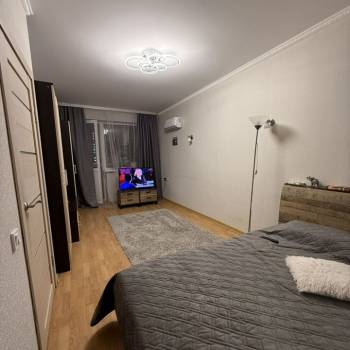 Продается 1-комнатная квартира, 41,7 м²