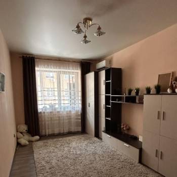 Продается 1-комнатная квартира, 29,8 м²