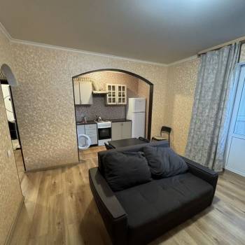 Сдается 1-комнатная квартира, 40 м²
