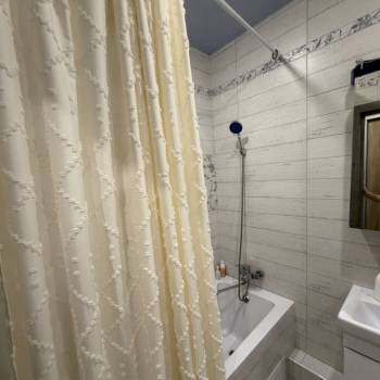 Продается 1-комнатная квартира, 37 м²