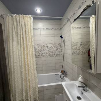 Продается 1-комнатная квартира, 37 м²