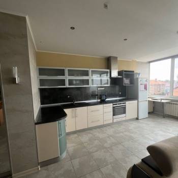 Продается 1-комнатная квартира, 43,3 м²