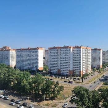 Продается 1-комнатная квартира, 42,7 м²