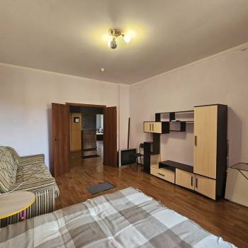 Продается 2-х комнатная квартира, 73,6 м²