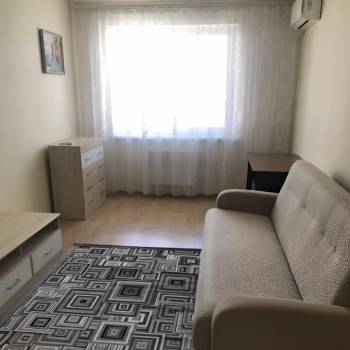 Сдается 1-комнатная квартира, 38 м²