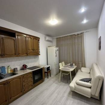 Продается 1-комнатная квартира, 41,6 м²