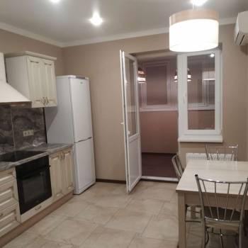 Сдается 1-комнатная квартира, 47 м²