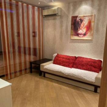 Сдается 1-комнатная квартира, 46 м²