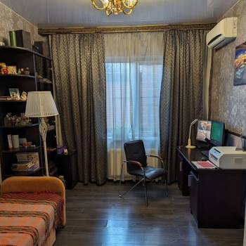 Продается Дом, 198 м²