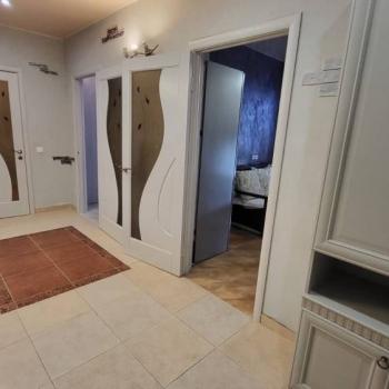 Продается 1-комнатная квартира, 50 м²
