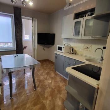 Продается 1-комнатная квартира, 50 м²