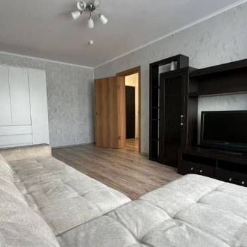 Сдается 1-комнатная квартира, 38 м²