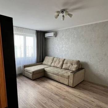 Сдается 1-комнатная квартира, 38 м²