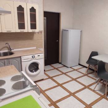 Сдается 1-комнатная квартира, 51,6 м²