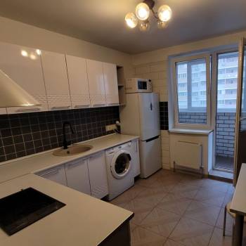 Сдается 1-комнатная квартира, 39 м²