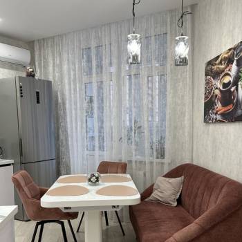 Сдается 1-комнатная квартира, 40 м²