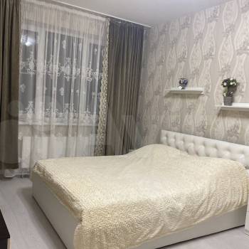 Сдается 1-комнатная квартира, 43 м²