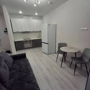 Сдается 1-комнатная квартира, 38 м²