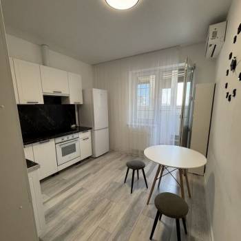 Сдается 1-комнатная квартира, 36,3 м²