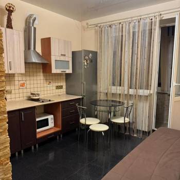 Сдается 1-комнатная квартира, 40 м²