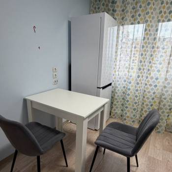 Продается 1-комнатная квартира, 38 м²