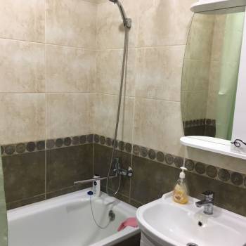 Сдается 1-комнатная квартира, 42 м²