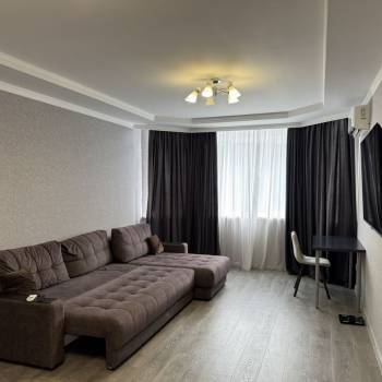 Сдается 2-х комнатная квартира, 70 м²