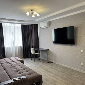 Сдается 2-х комнатная квартира, 70 м²